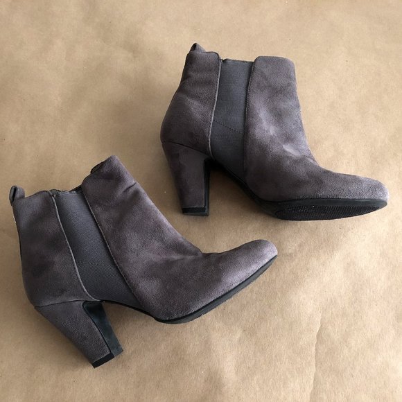 BCBG Microsuede Grey Pull-On Heeled Booties - Picture 2 of 6